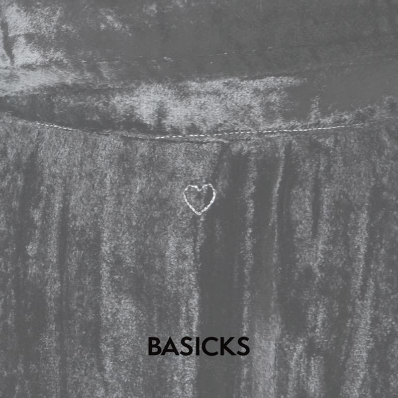 BASICKS / ƥ Stripe Velvet Oversized Shirt