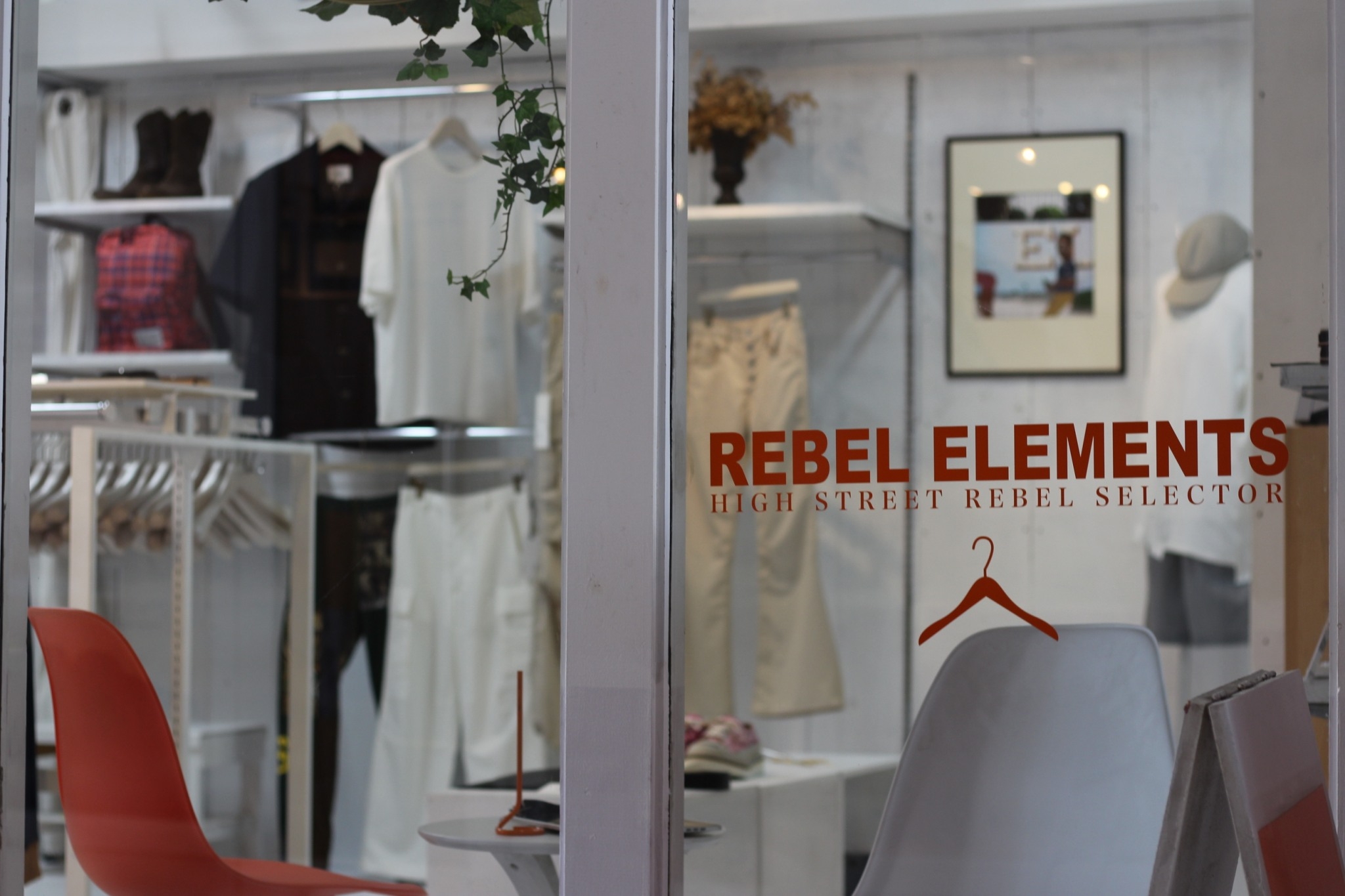 REBEL ELEMENTS 店舗写真2