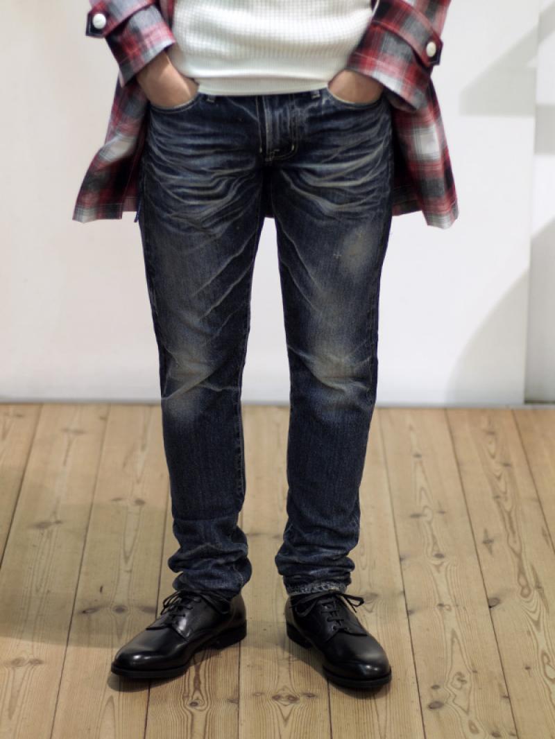 - DENIM BY VANQUISH & FRAGMENT - three years wash