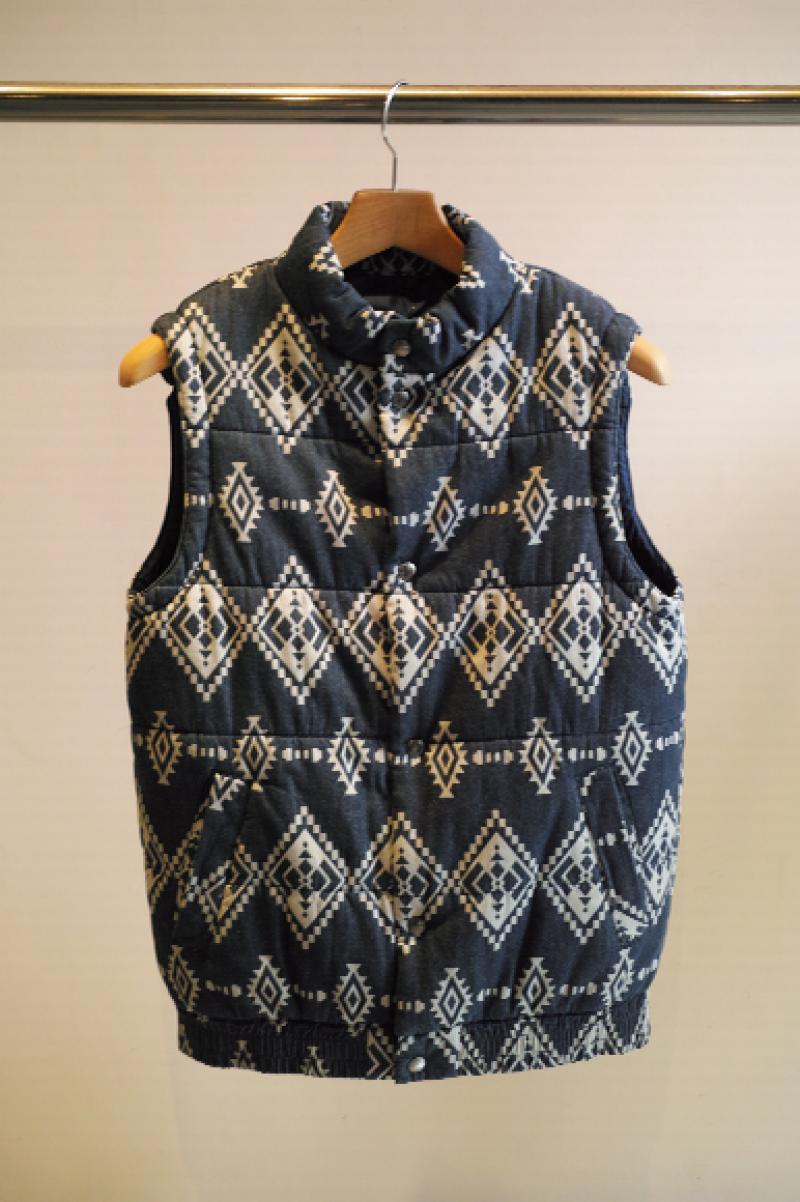 SOPHNET. NATIVE COTTON DENIM PADDED VEST