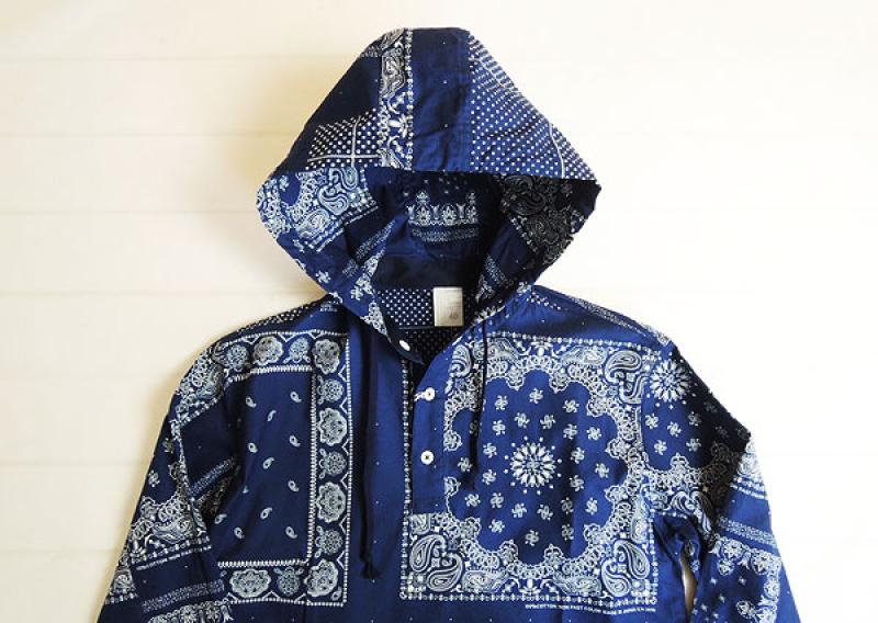 KELEN ORIGINAL BANDANA DISCHARGE PRINT PULLOVER HOOD SHIRTS