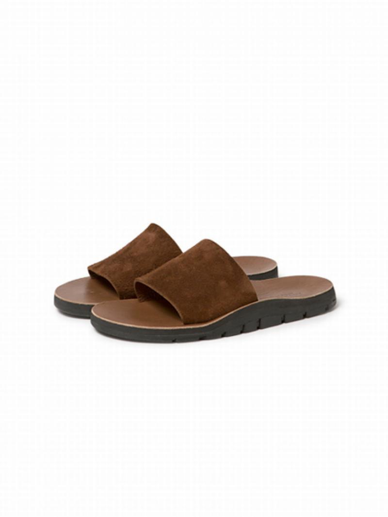 nonnative NN-F2904 TRAVELER SANDAL COW SUEDE by ISLAND SLIPPER