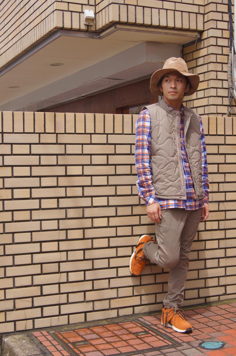 nonnative - Taupe on Orange.