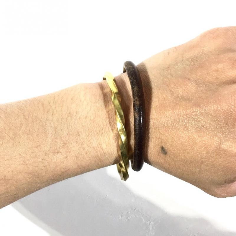The Superior Labor/ڥꥪ쥤С | NARROW TWIST BangleColor:Bras