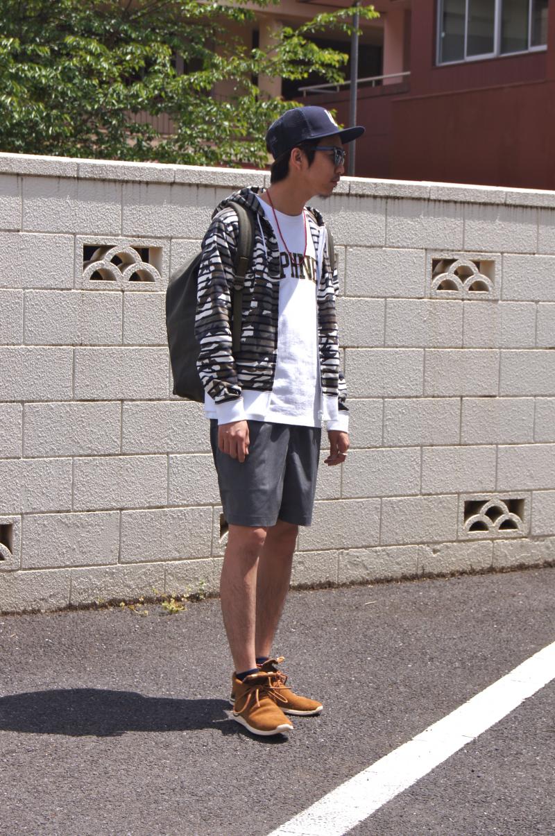 SOPHNET. - CAMOUFLAGE OVER PRINT BORDER ZIP UP PARKA.