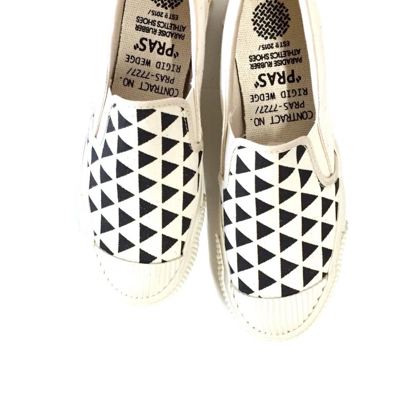 PRAS/ץ饹 | UROKO SHELLCAP SliponColor:KinariSUMI/Off White