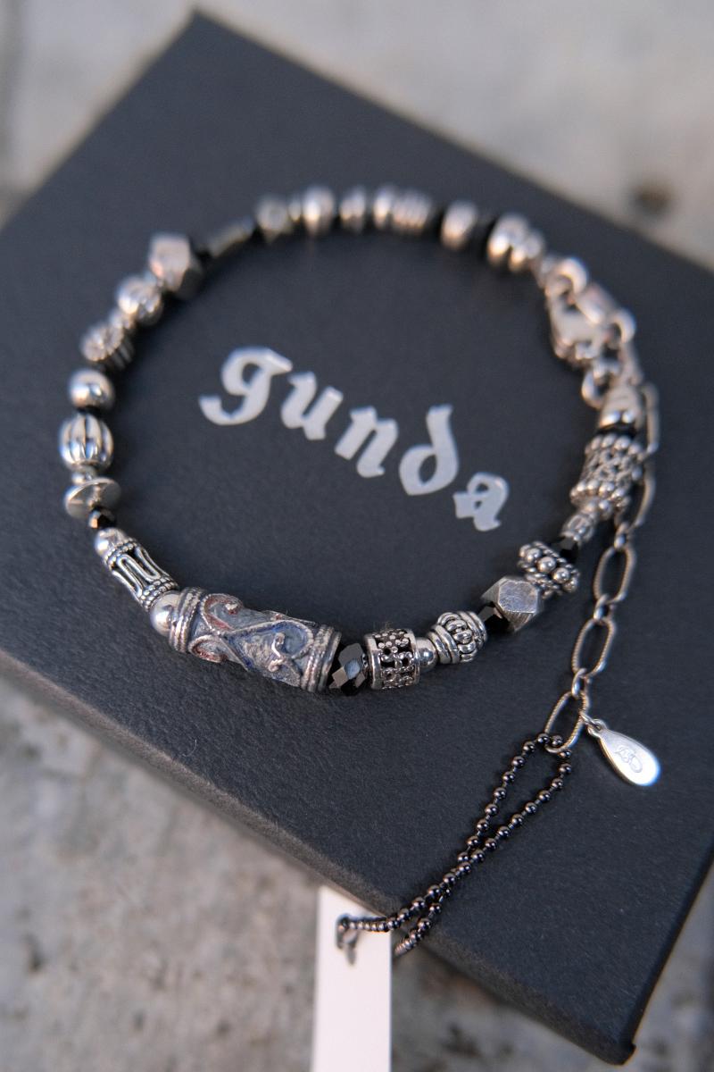 gunda [] ƥΥӡ֥åΥեѤʷϵΤ륷С֥쥹åȡ ŤʤꤹʤХ󥹤ɤǥǤΤΰۤʤ륹󥰤ˤ⤢碌䤹꡼