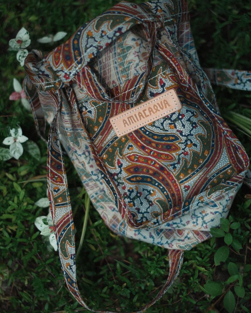 AMIACALVA:Easy bag