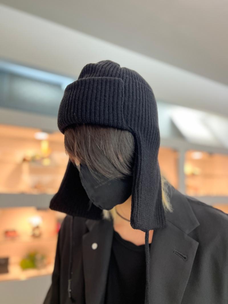 prasthana / ear cover beanie 