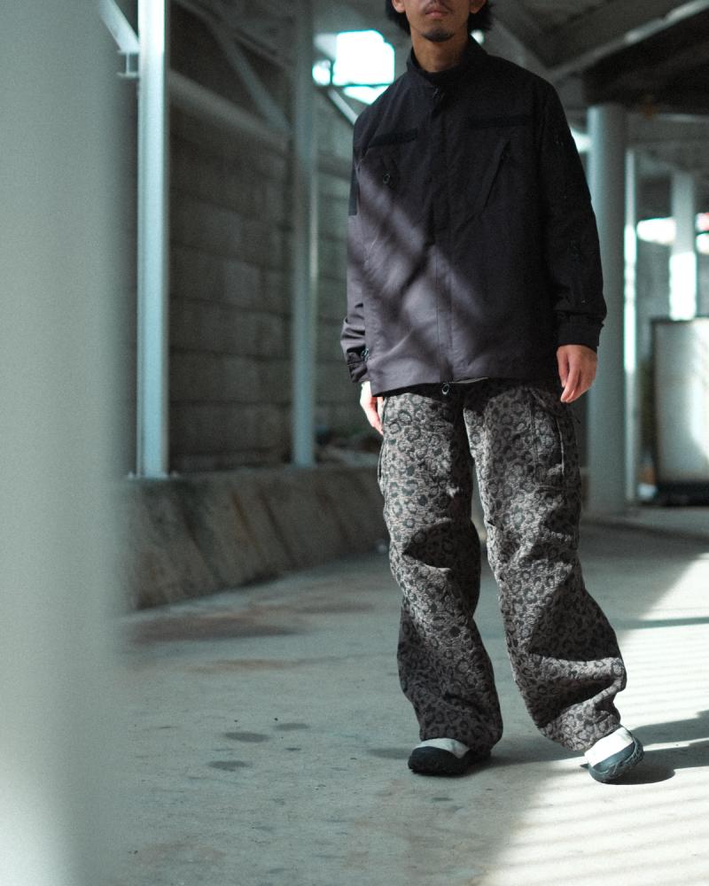 TUITACI:LEOPARD CARGO PANTS