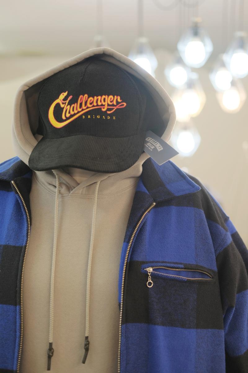 CHALLENGER 󥸥㡼 ʤʥǥǺѤåס 䤫ʥǥ󤬥ǥ͡ȤΥȤˤʤäƤޤ ChallengerΥ͡դΥɽܤƤޤ