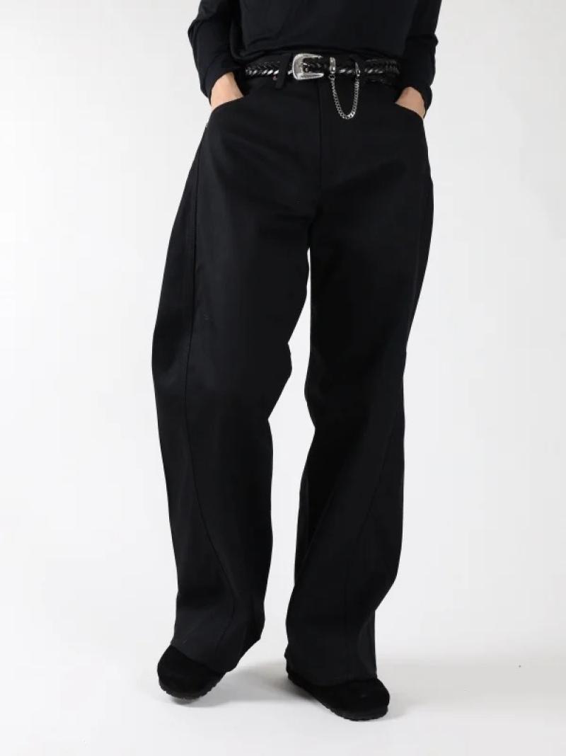 JieDa ������ Ω��Ū�ʥѥ�����ˤ�륵���ɥ������Ǳ�줬���äʥǥ���������߽Ф��磻�ɥǥ˥�ѥ�ġ� �Υ󥦥��å���ꥸ�åȥ����פΥǥ˥�ȤʤäƤ��ꡢ�ǥ˥���ͭ�η�ǯ�Ѳ���ڤ����1�ܡ�  3D WORK DENIM PANTS