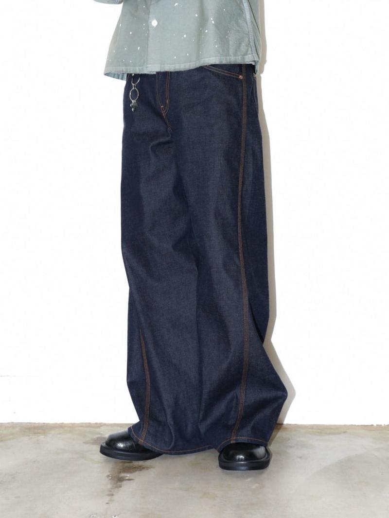 JieDa ������ Ω��Ū�ʥѥ�����ˤ�륵���ɥ������Ǳ�줬���äʥǥ���������߽Ф��磻�ɥǥ˥�ѥ�ġ� �Υ󥦥��å���ꥸ�åȥ����פΥǥ˥�ȤʤäƤ��ꡢ�ǥ˥���ͭ�η�ǯ�Ѳ���ڤ����1�ܡ�  3D WORK DENIM PANTS