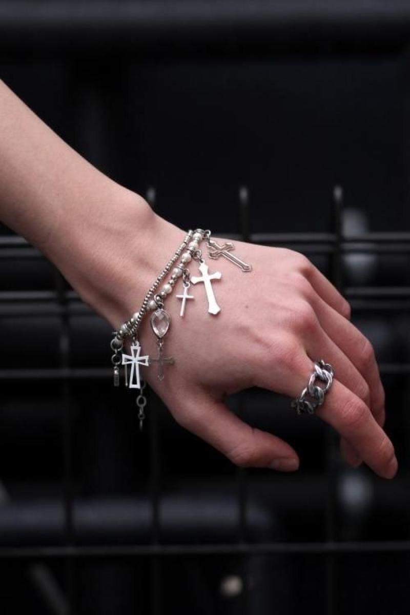 ��Mr.Children �����¼������ѡ� 10����Υ�������Ϣ�ʤä�����Ū�ʥ֥쥹��åȡ� ���줾��1�Ф���ŷ���Ф���ѡ� �ߥ���������ɥ����椵��˥饤�����Ǥ�����ĺ���Ƥ��ޤ���