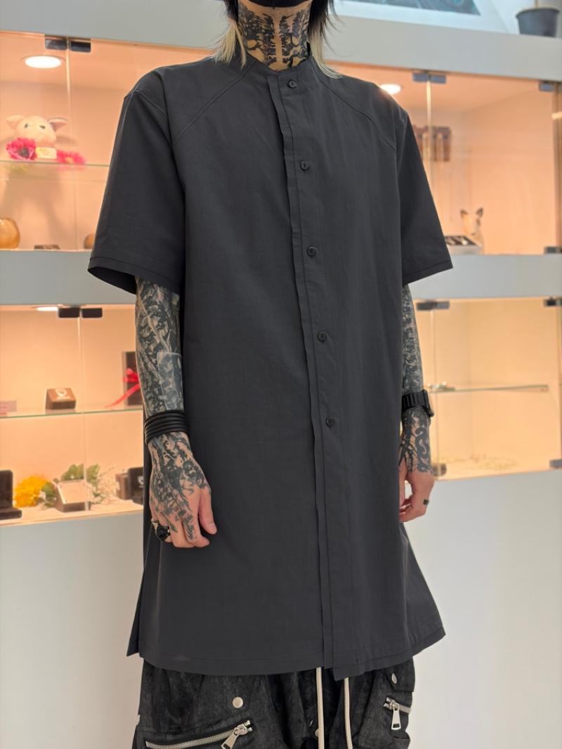 prasthana / strings raw edge s/s shirt ����