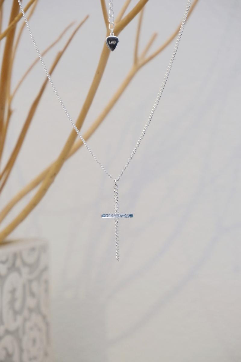 ��LAD MUSICIAN ��åɥߥ塼�������� �Ÿ����Τ��뿿��Ǻ����Ѥ����������ȥåפΥͥå��쥹�� ������