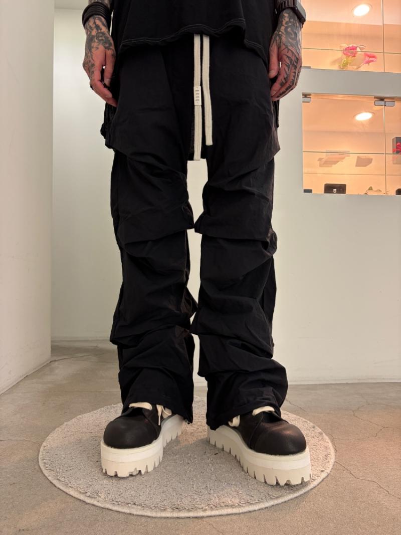A.F ARTEFACT / Tuck Buggy Pants ����