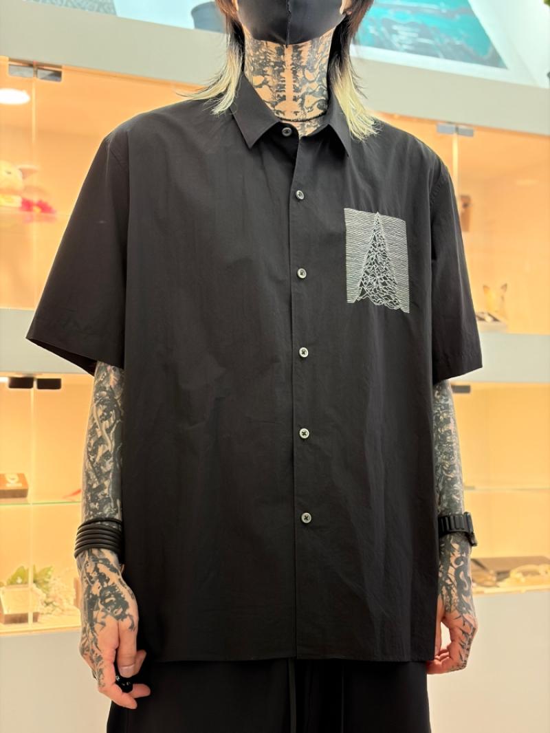 LAD MUSICIAN / C/T OHMI ZARASHI DESTROY PYRAMID SYSTEM EMBROIDERY SHORT SLEEVE SHIRT ����