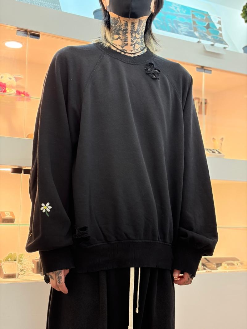 my beautiful landlet 26 AW ��������🚩 DAMAGE SWEAT SHIRT ����